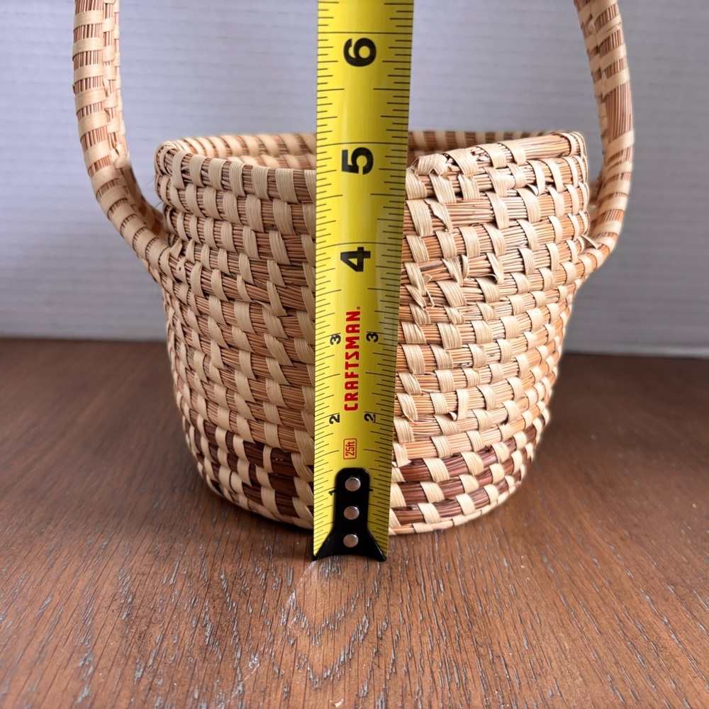 Vintage Gullah Sweetgrass Basket from Charleston, S.C. Cottagecore Rustic - Picture 6 of 7